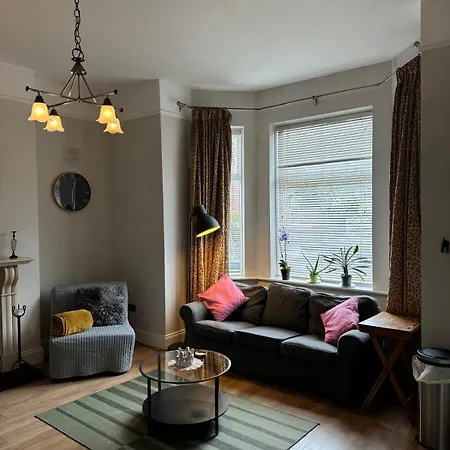 شقة Superb Location 3 Min To Rds, Aviva, D4 2 Bed