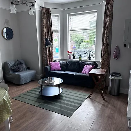 Superb Location 3 Min To Rds, Aviva, D4 2 Bed Διαμέρισμα *